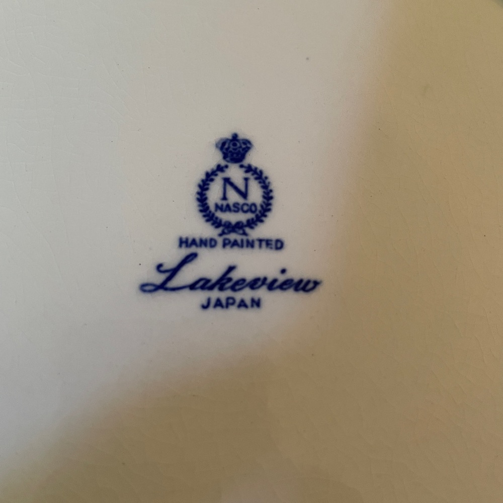 Vintage Nasco hand-painted ceramic plate, “Lakeview”, Japan, 9.25” diameter - Picture 4 of 4